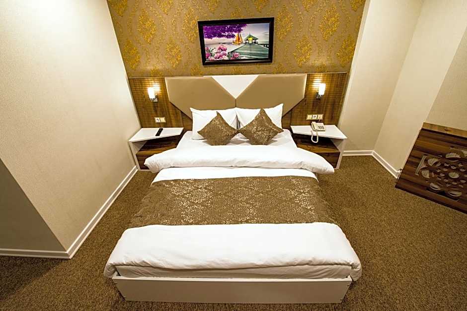 Kars-i Si̇ri̇n Otel