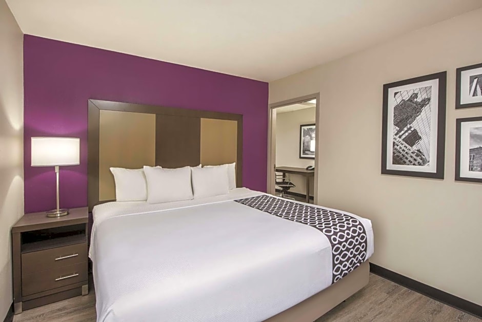 La Quinta Inn & Suites by Wyndham Festus - St. Louis South