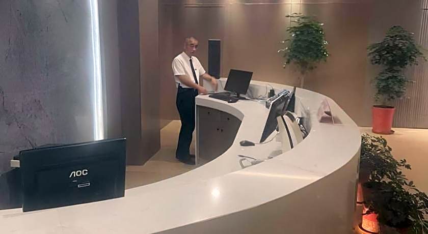 Zhangjiagang Guomao Hotel