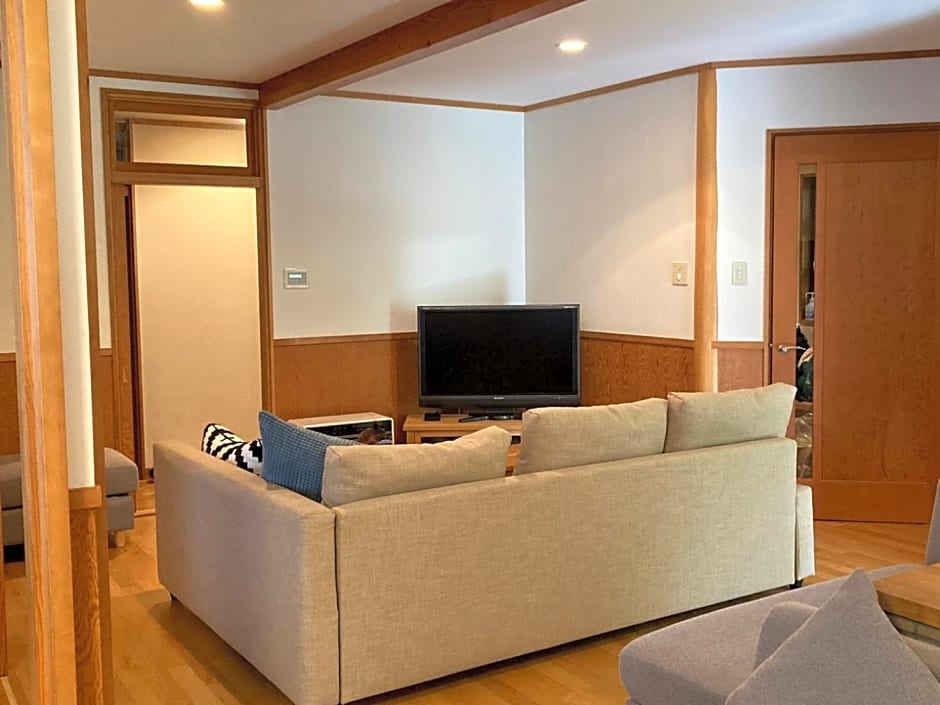 Shirokuma Lodge Hakuba
