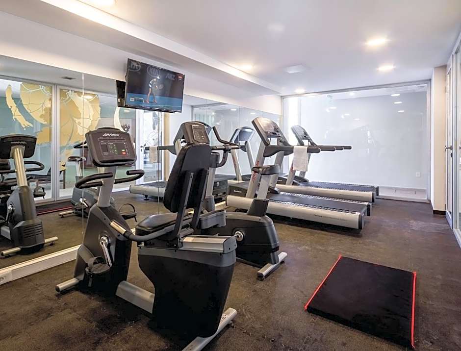 Dazzler by Wyndham Colonia