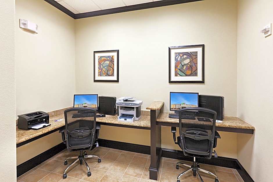 Holiday Inn Express Hotel & Suites Brownfield By IHG