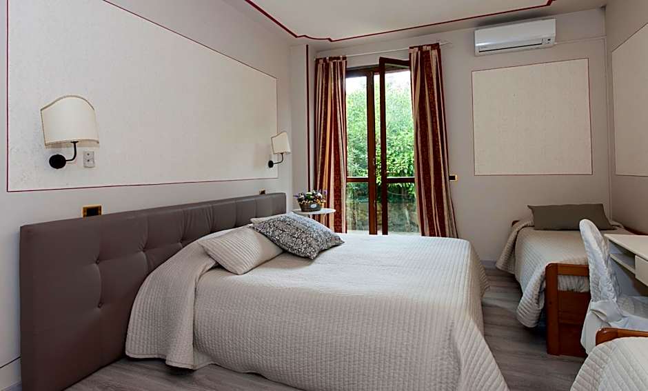Hotel Monti