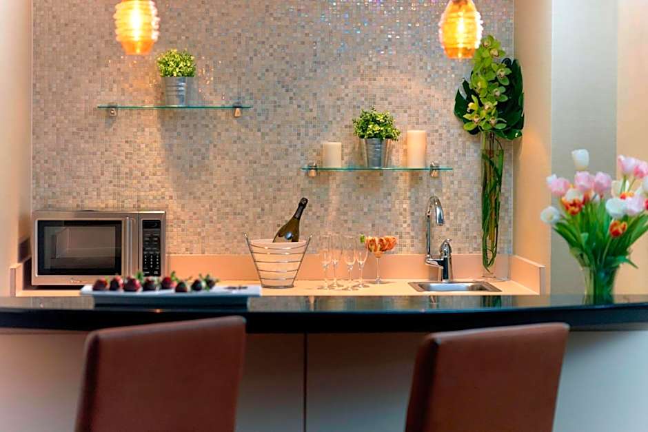 Atlanta Marriott Suites Midtown