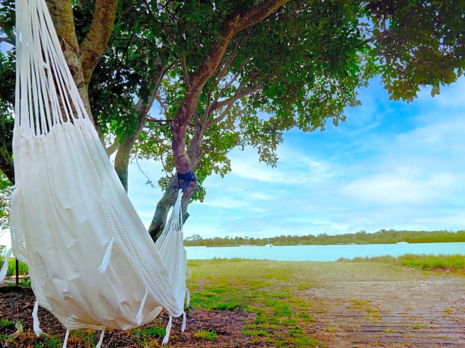 Boyne Island Motel and Villas