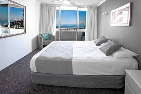 Superior Two-Bedroom Apartment with Ocean View