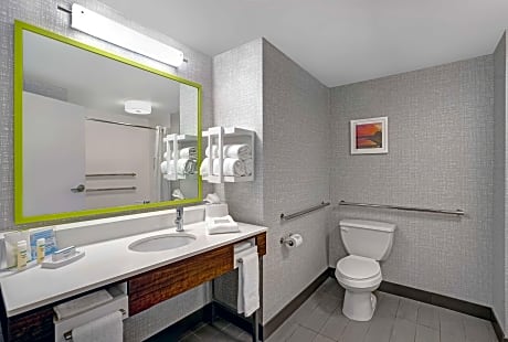 2 Queen Beds Nonsmoking