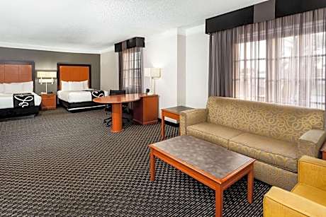 Room with Two Full Beds - Non-Smoking