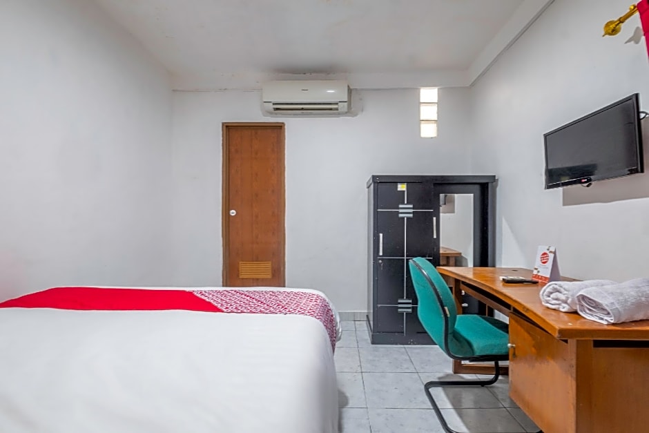 OYO Life 2391 Baladewa Residence Syariah