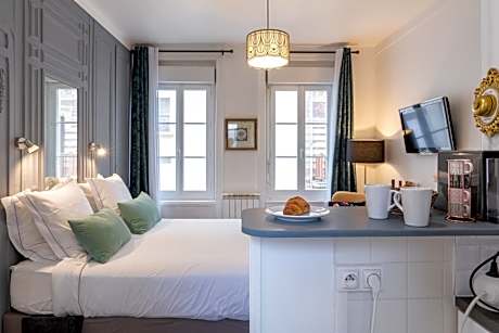 No 3 - Studio PRESTIGE - 1st Floor