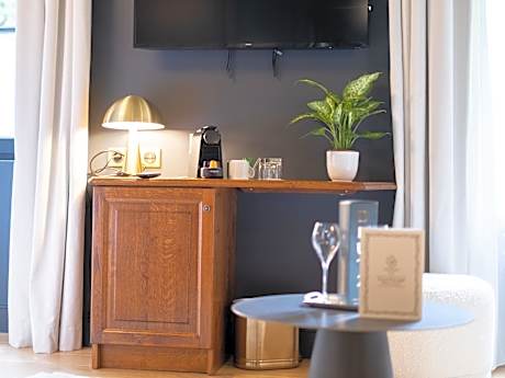 King Room with Mountain View