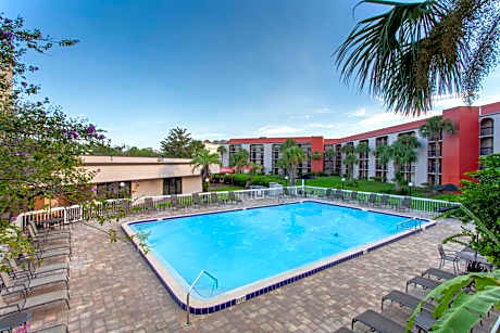 Grand Hotel Orlando at Universal Blvd - Shuttle to Theme Parks