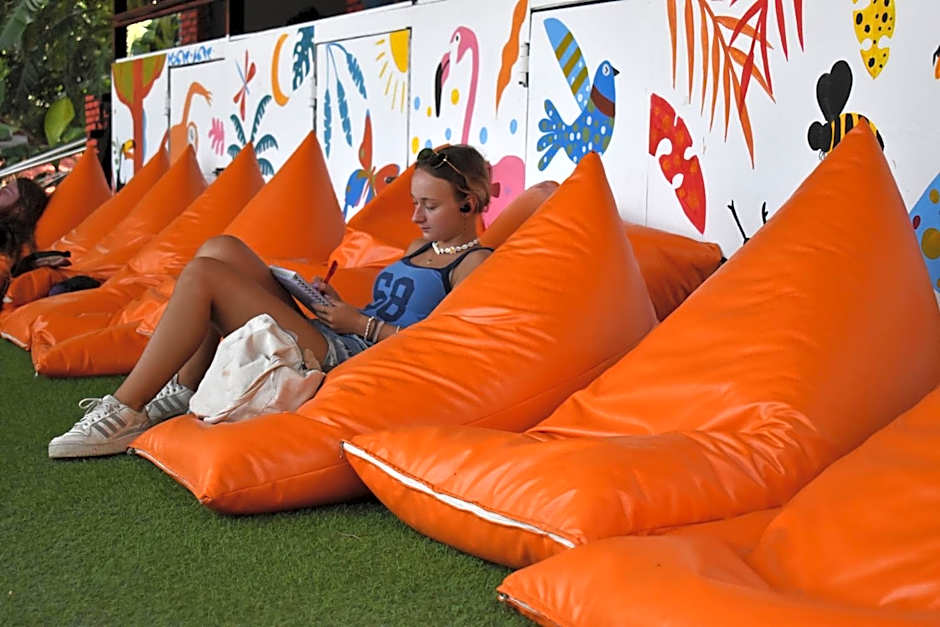 Blanco Hideout Railay - Youth Hostel 18 to 35 Only