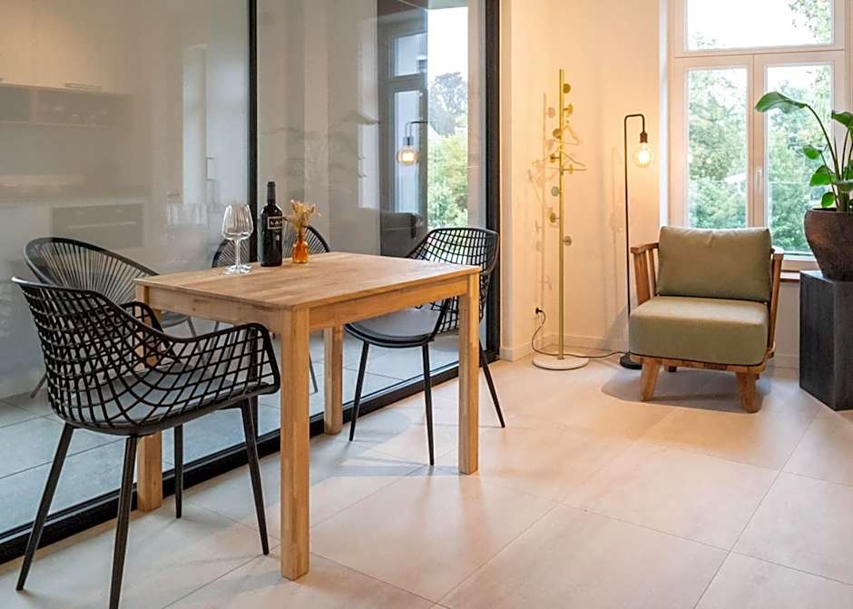 Mavue kamer met terras