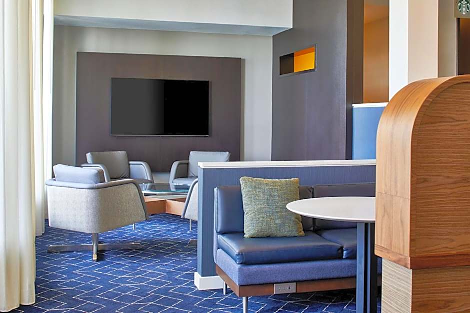 Courtyard by Marriott Memphis Airport