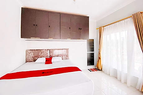 RedDoorz Syariah @ GCL Bukittinggi