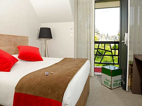 Double room courtyard side