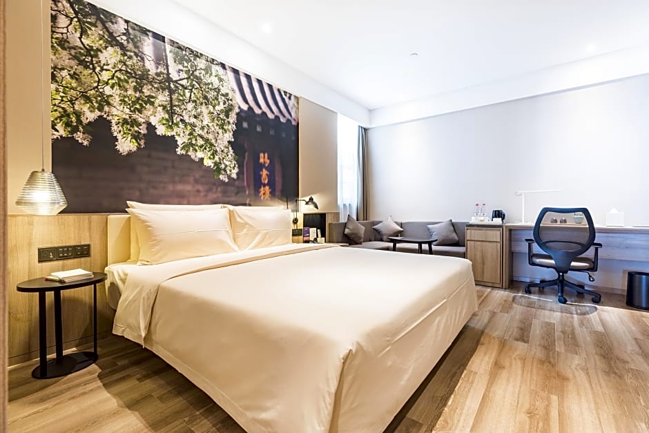 Atour Hotel (Jining Taibai Road Canal City)
