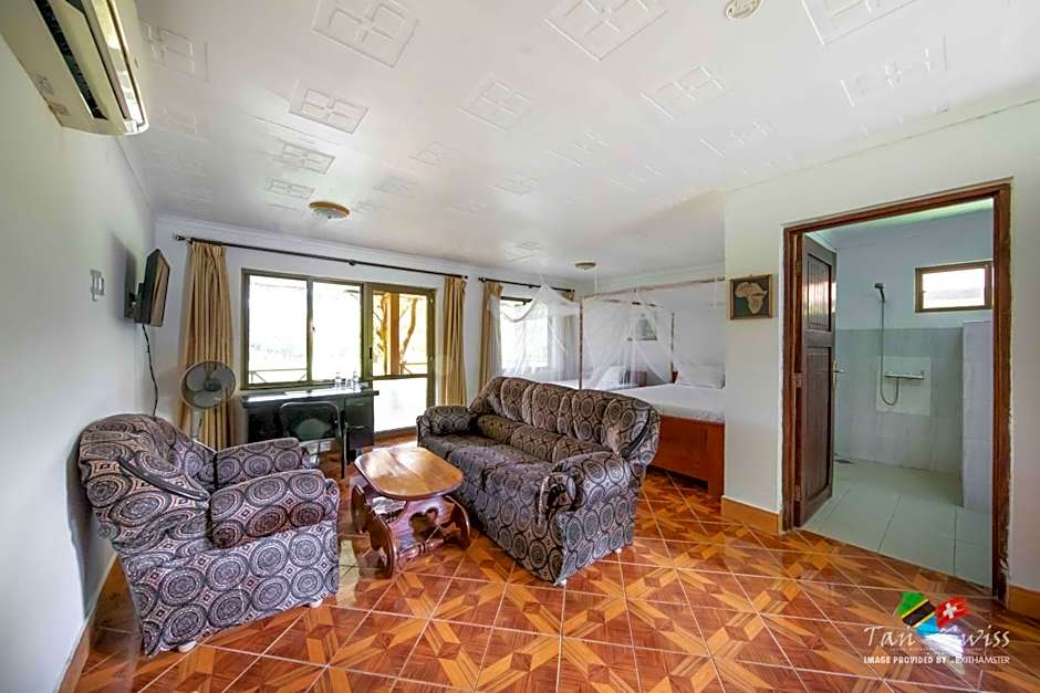 Tan-Swiss Lodge