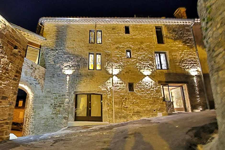 La Maison du Passage - Chambres - Suites premium, Spa, Piscine et Restaurant