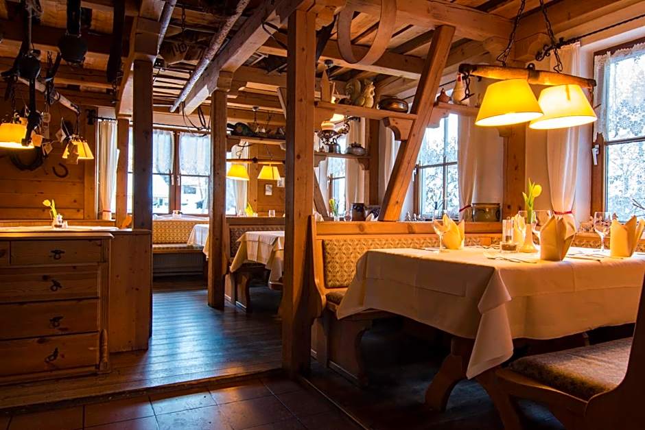 Hotel & Restaurant Gruner Baum - Die Grune Oase Am Feldberg