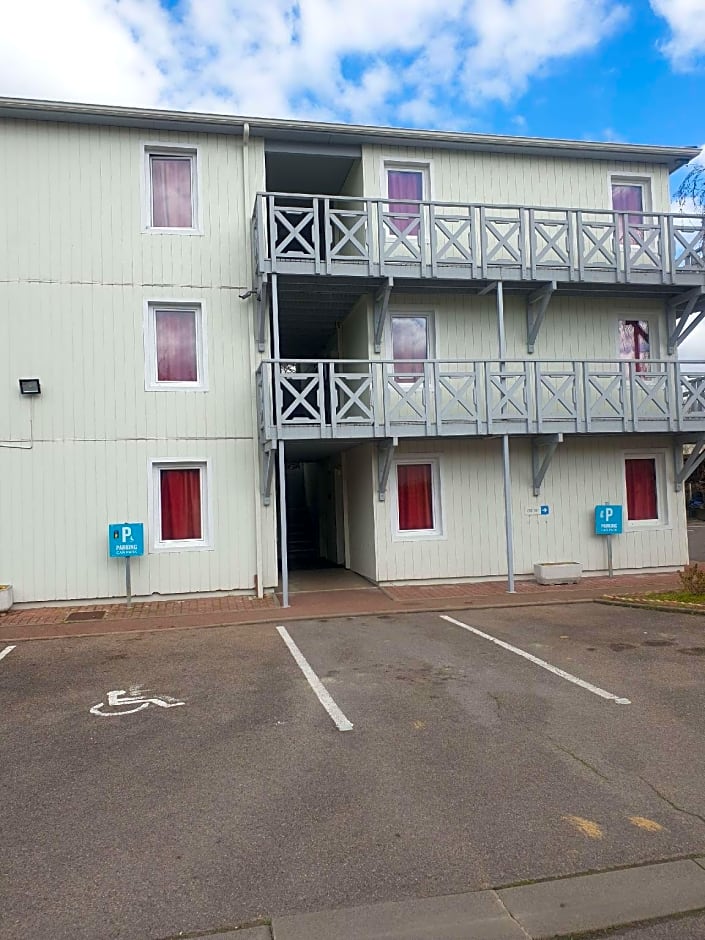 Kyriad Direct Poissy - Acheres