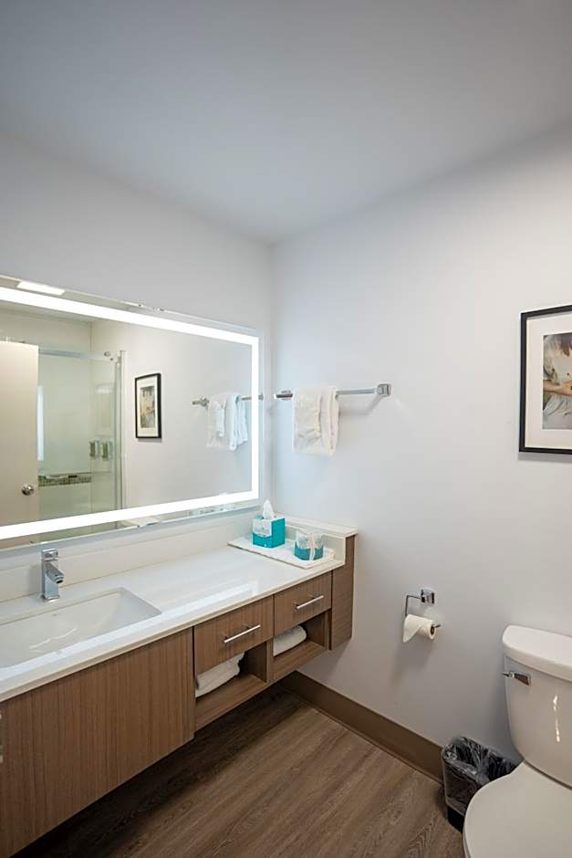 Glengarry Extended Stays