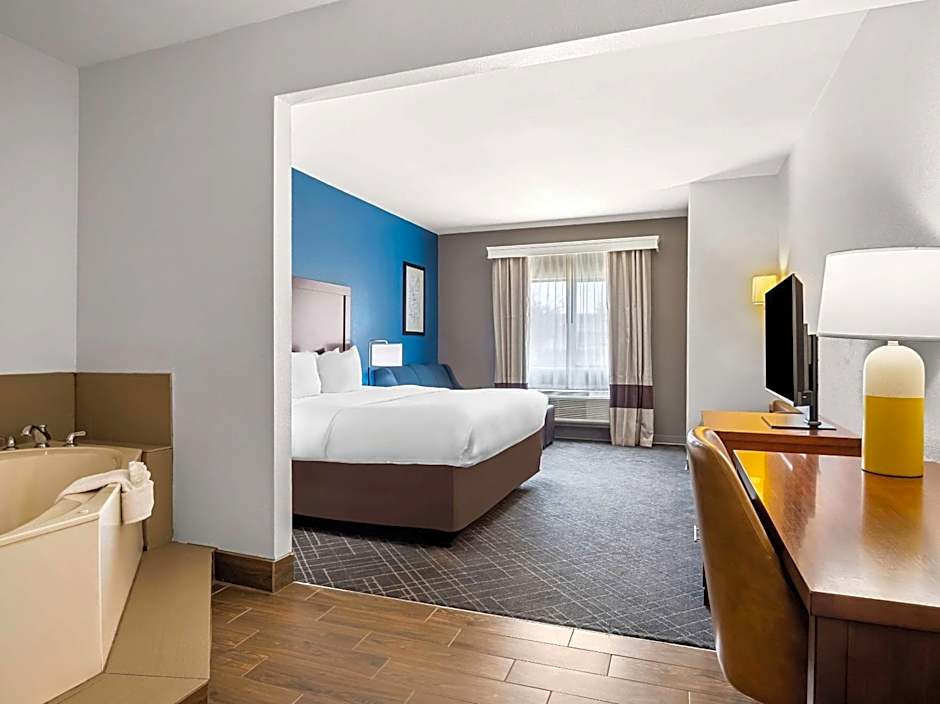 Comfort Suites Lindale - Tyler North