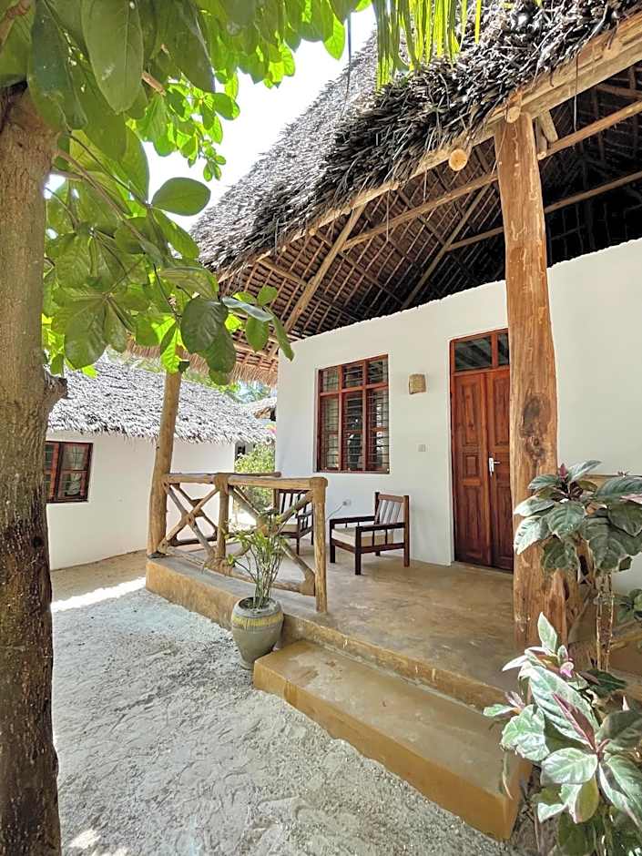 HEBE Bungalows Lodge