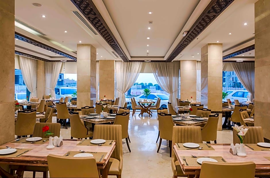 Naviti Warwick Al Khobar