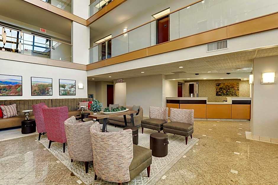Drury Inn & Suites Marion