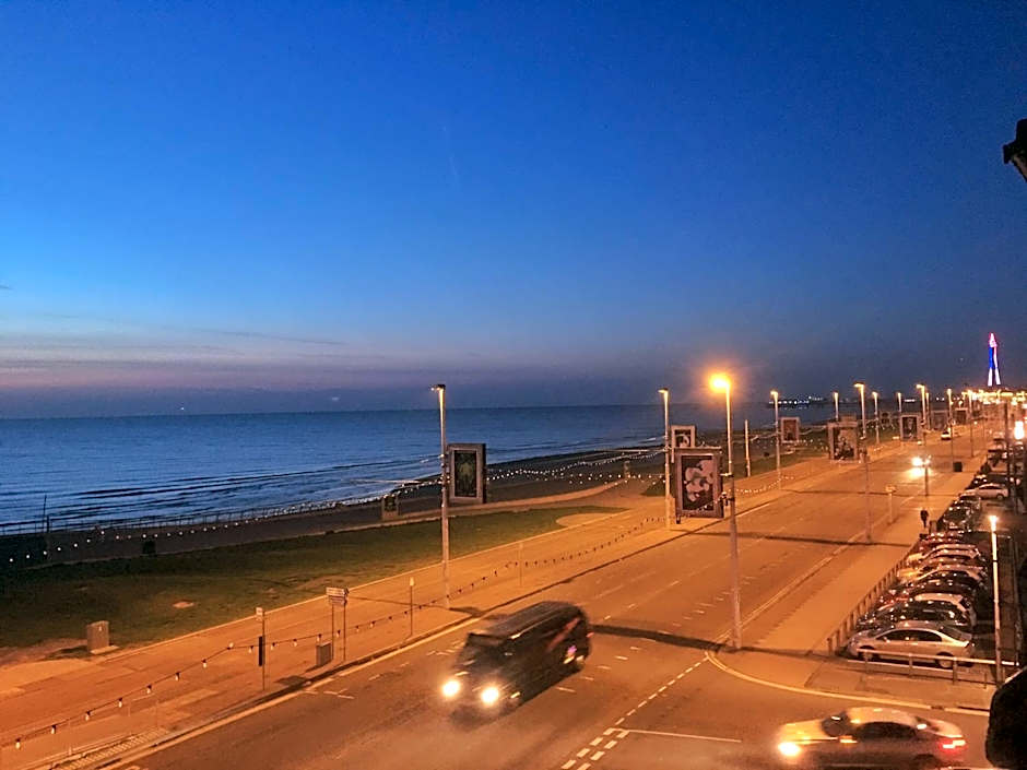 Camelot Seafront Hotel