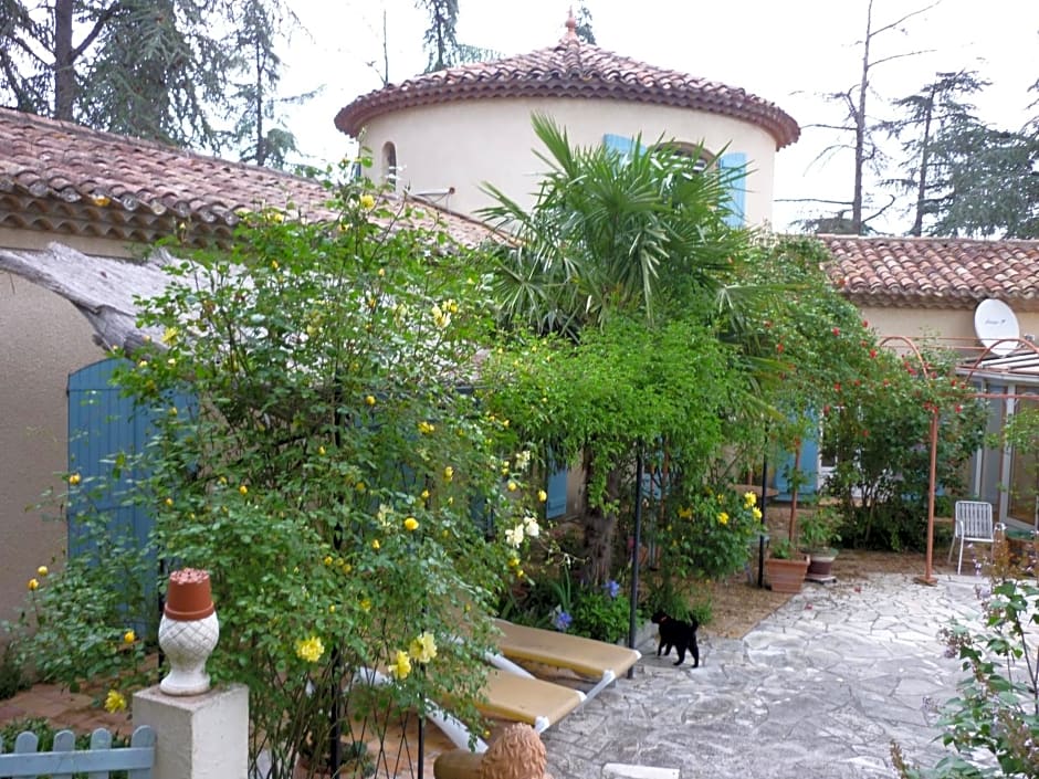 LES BRUYERES chambre d'hôte de charme Calme assuré