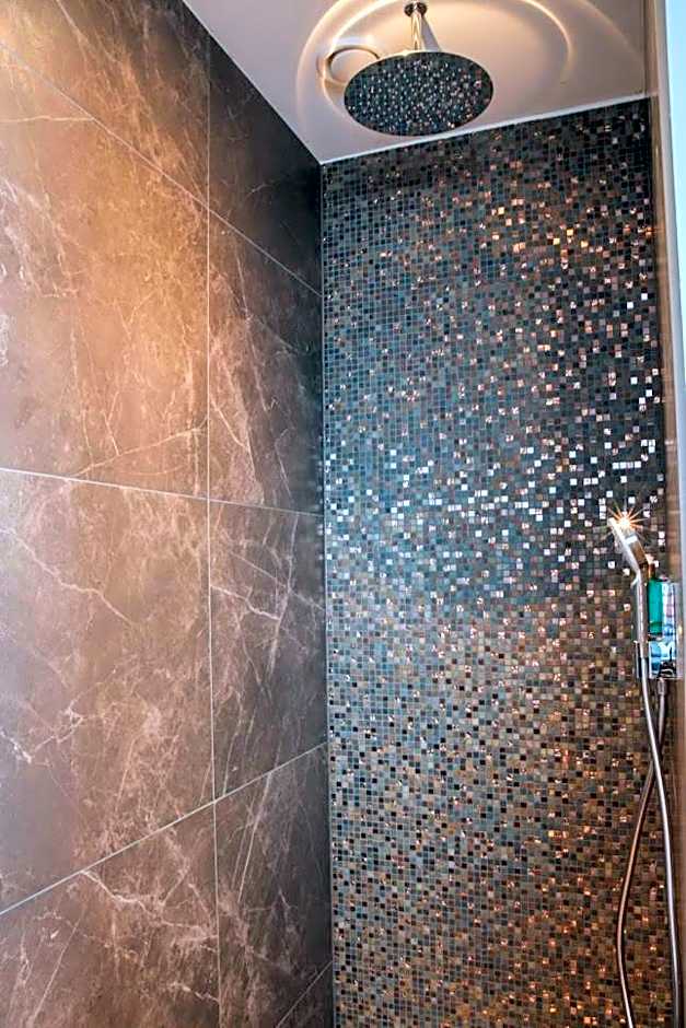 Harbour Suites Boutique Hotel