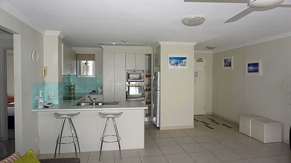 Pacific Surf Absolute Beachfront Apartments