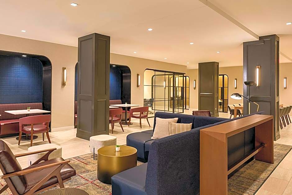 Sheraton Philadelphia University City Hotel