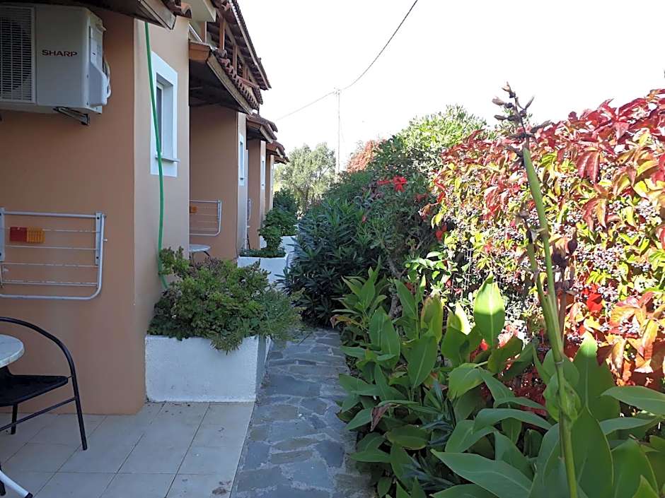 Pythos Studios & Appartments