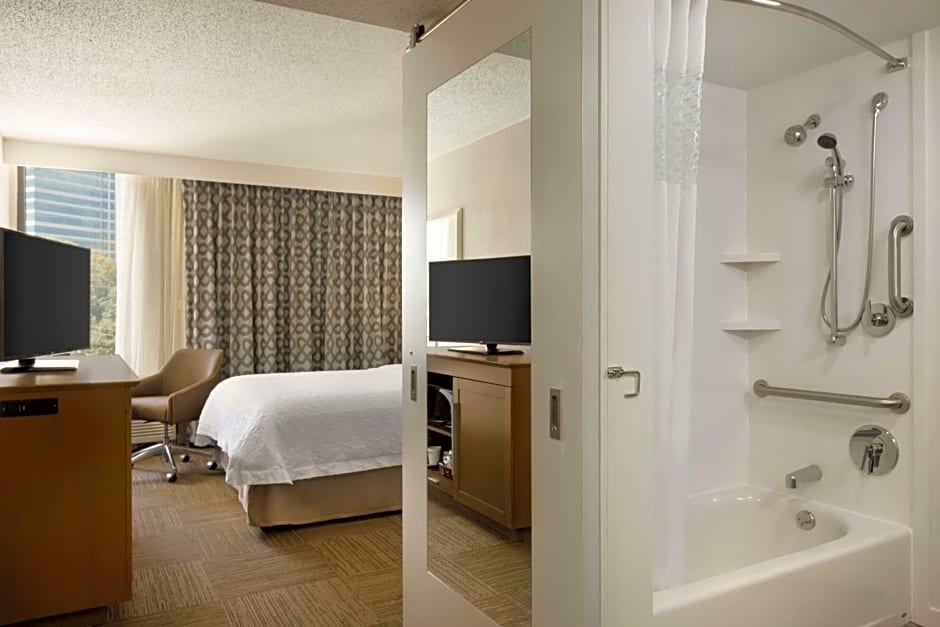 Hampton Inn By Hilton Atlanta-Buckhead