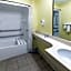 Days Inn & Suites by Wyndham Union City