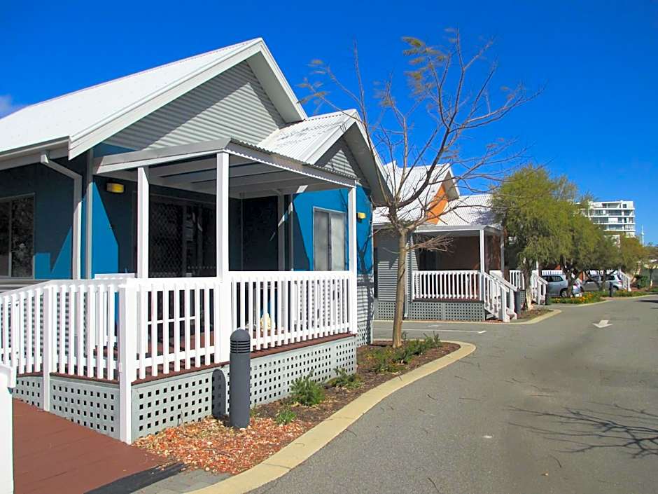 Mandurah Ocean Marina Chalets