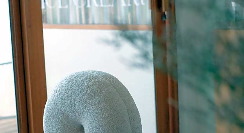 Rhienchai Place Hotel