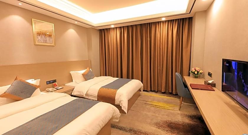 Five Rams City Hotel