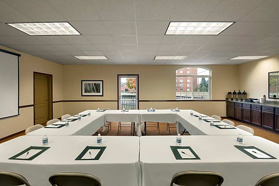 Country Inn & Suites by Radisson, Sioux Falls