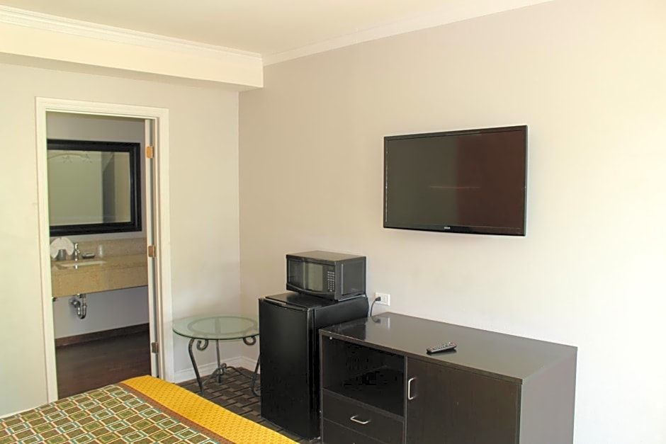 LYFE INN & SUITES by AGA - LAX Airport