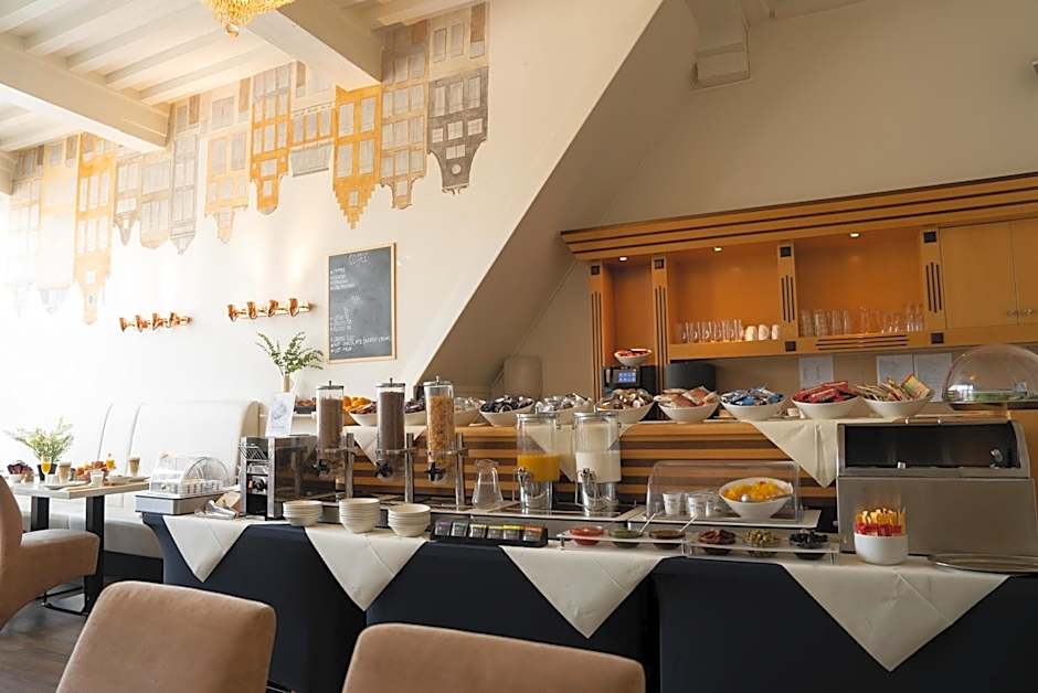 Multatuli Hotel