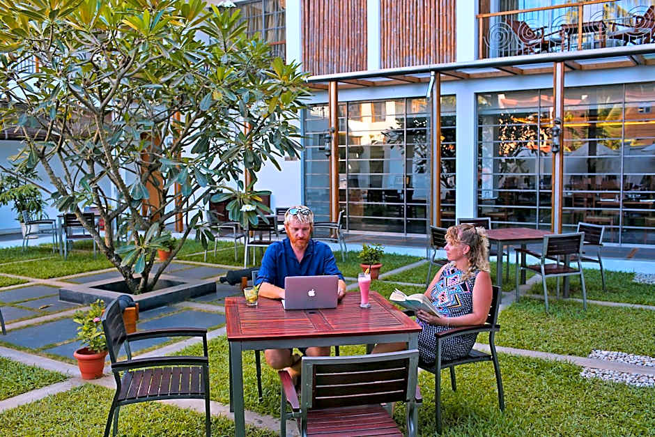 Eighth Bastion - CGH Earth