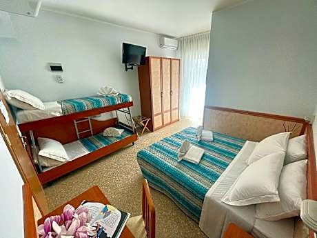 Quadruple Room with Balcony