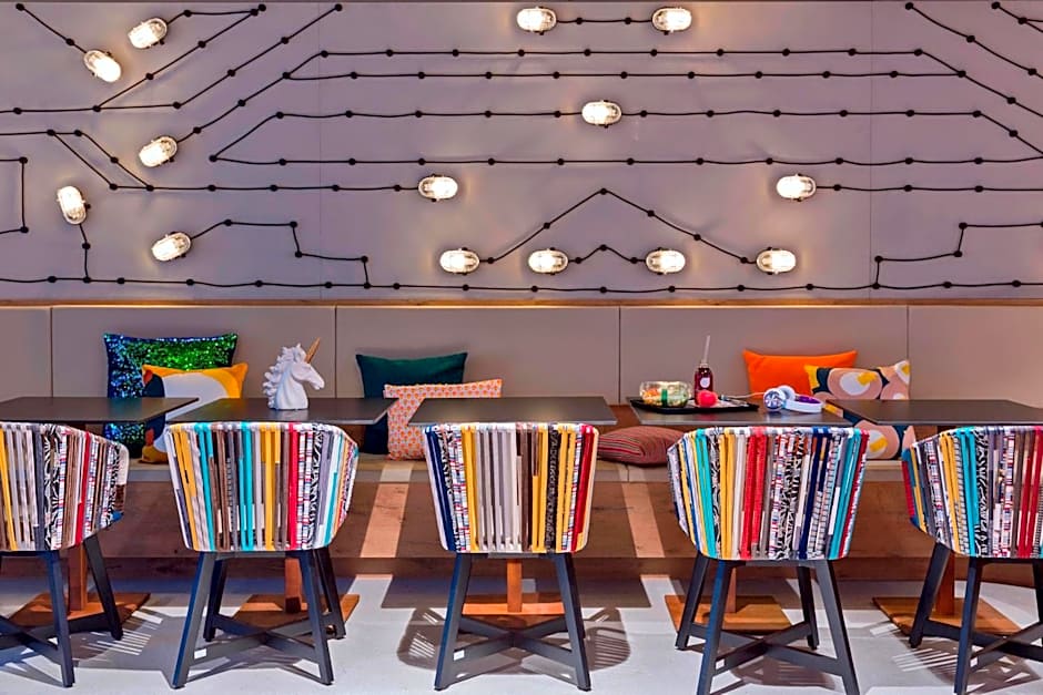Moxy by Marriott Frankfurt City Center
