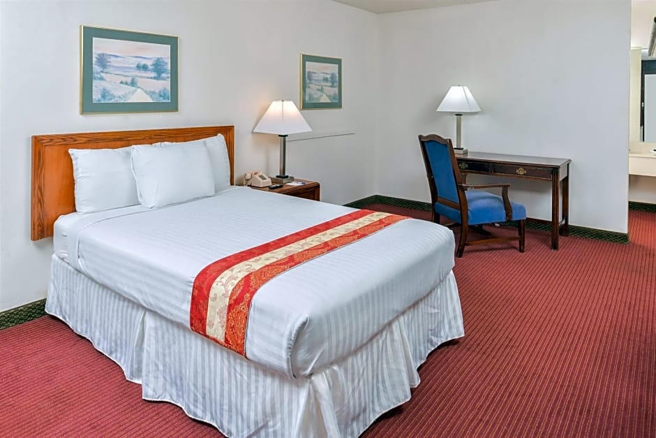 Americas Best Value Inn-Williamsburg/Lightfoot Area