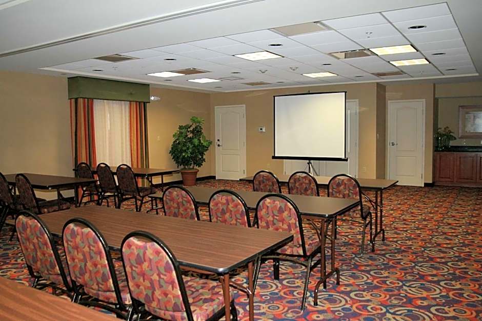 Hampton Inn By Hilton Macomb